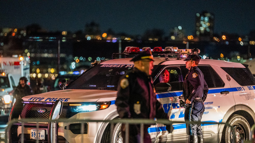 NYP: автомобиль несколько раз протаранил синагогу в Нью-Йорке