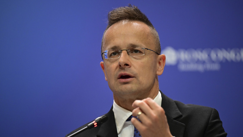 Глава МИД Венгрии обвинил Украину в гибели венгра при мобилизации