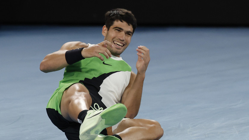 Алькарас победил Джоковича в финале Australian Open и стал обладателем карьерного Большого шлема