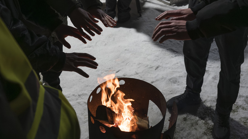 Жители Киева перекрыли Харьковское шоссе из-за отключения электроэнергии