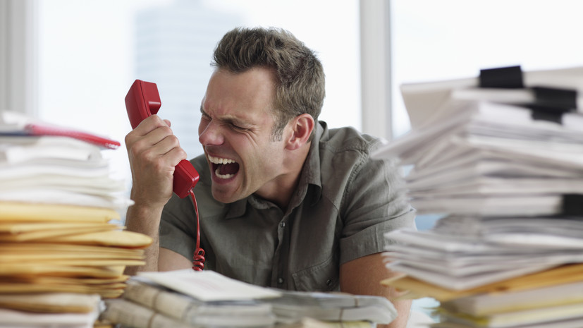 Юрист Яковлева высказалась о вероятности увольнения за шумное поведение на работе