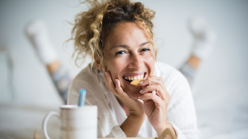 Россиянам посоветовали есть медленные углеводы за час до выхода на мороз