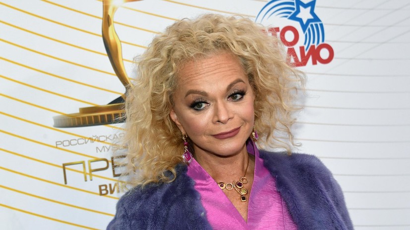 РИА Новости: Лариса Долина купила квартиру в Юрмале в ипотеку