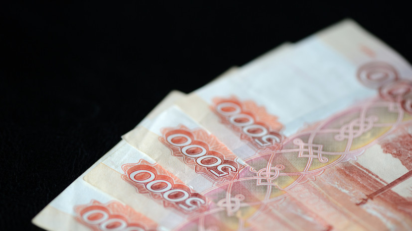 Юрист рассказала, в каких случаях работодатель может вычесть деньги при увольнении