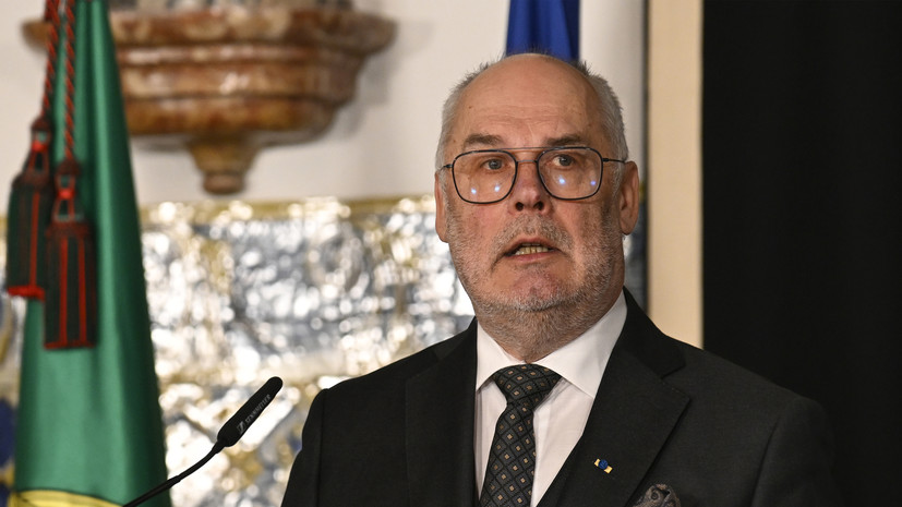 Президент Эстонии Карис: Украине придётся отказаться от территорий ради мира