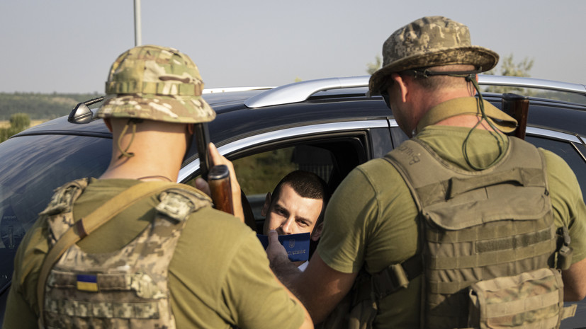 «СТРАНА.ua»: в Хмельницком сотрудник ТЦК ударил женщину