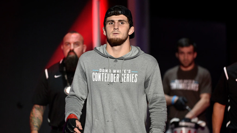 Курамагомедов победил Мусаева единогласным решением судей и стал чемпионом PFL в полусреднем весе