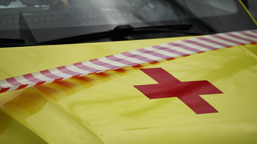 В Москве автомобиль опрокинулся и упал с высоты, погибли два человека