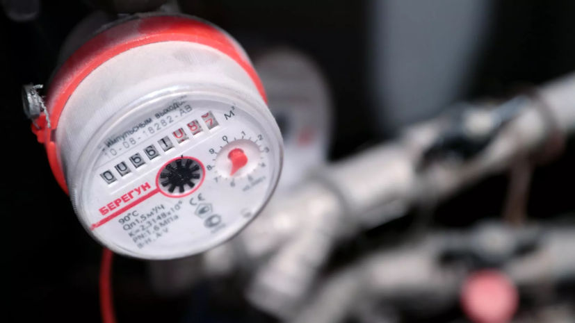 Юрист Курбаков: отключить электричество, газ и горячую воду могут из-за долгов