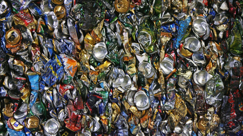 Россиян предупредили, что грозит за складирование мусора в чужих дворах