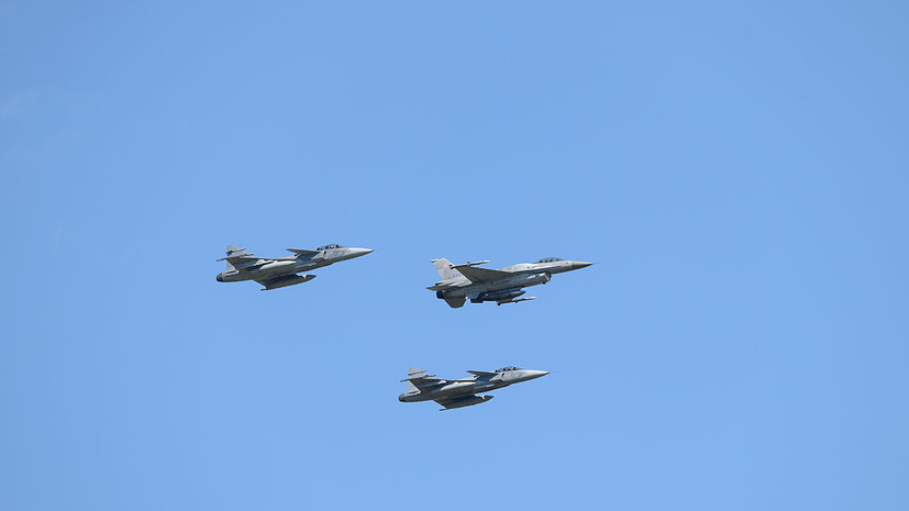 Зеленский заявил о договорённостях о поставке Украине самолётов Gripen и Rafale