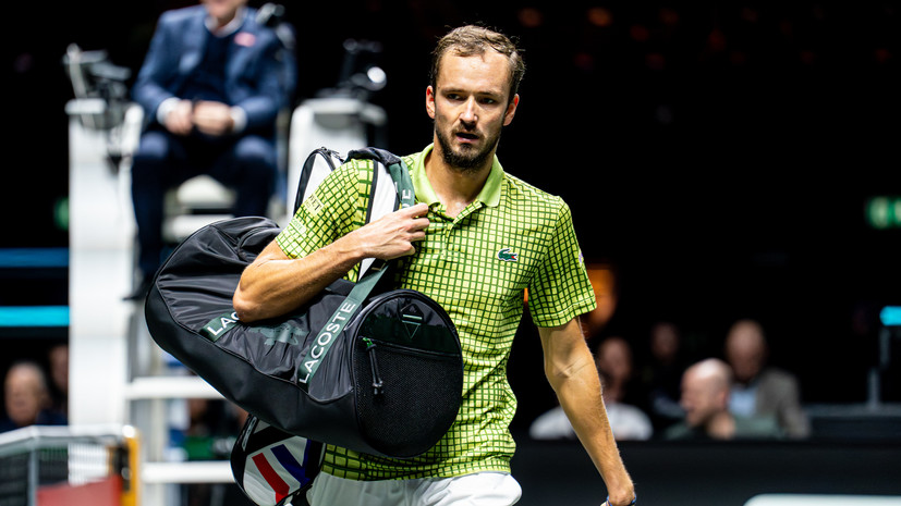 Медведев потерпел поражение на старте турнира ATP-500 в Роттердаме