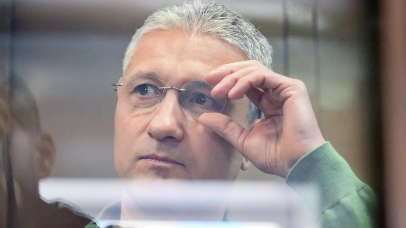 Подрядчик Минобороны предъявил Тимуру Иванову требования на 405 млн рублей