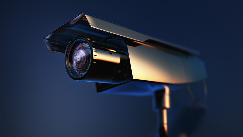 Юрист предупредил о последствиях установки камеры видеонаблюдения в подъезде