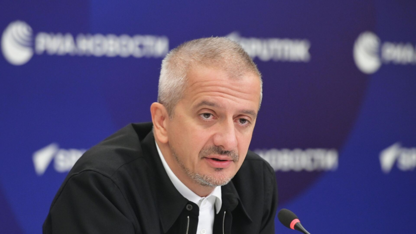 Константин Богомолов покинул пост и. о. ректора Школы-студии МХАТ