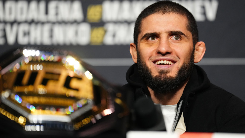 «Мне нравится эта идея»: Махачев согласился на бой с Топурией и подарил перчатки Вучичу во время визита в Сербию