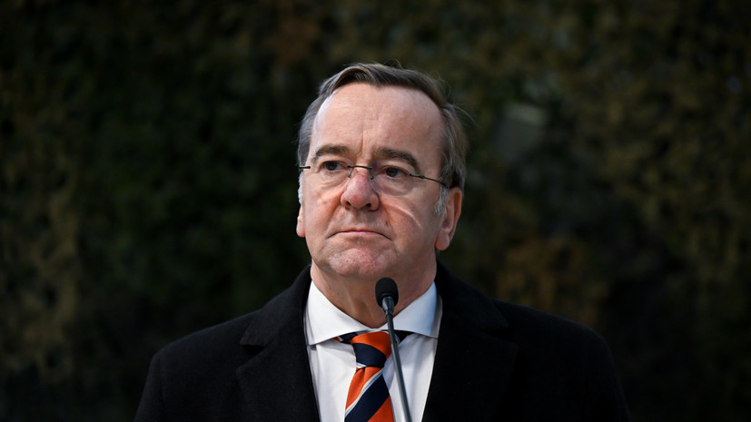 Военный эксперт Самойлов: словами об отсутствии оружия Писториус давит на Зеленского