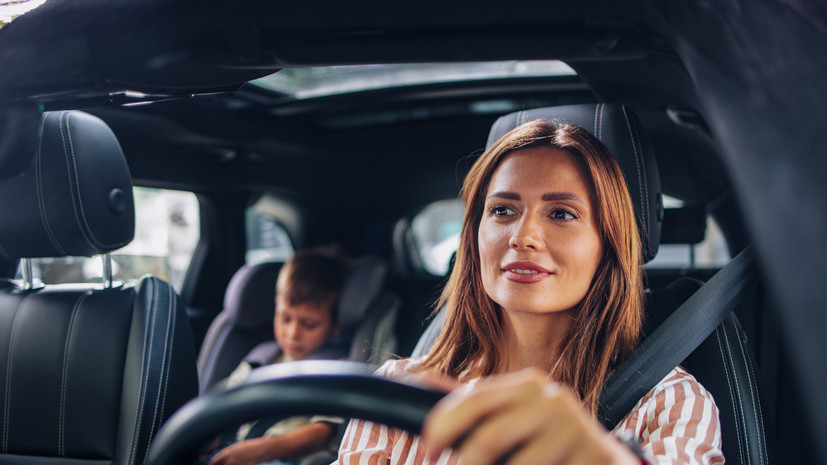 Депутат ГД Милонов призвал запретить курить в авто, если в нём есть дети