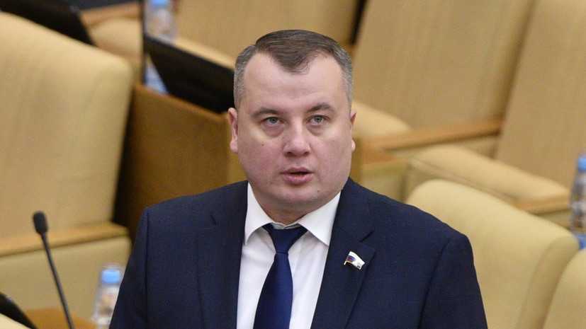 В Госдуме рассмотрят досрочное сложение полномочий Виктора Дзюбы