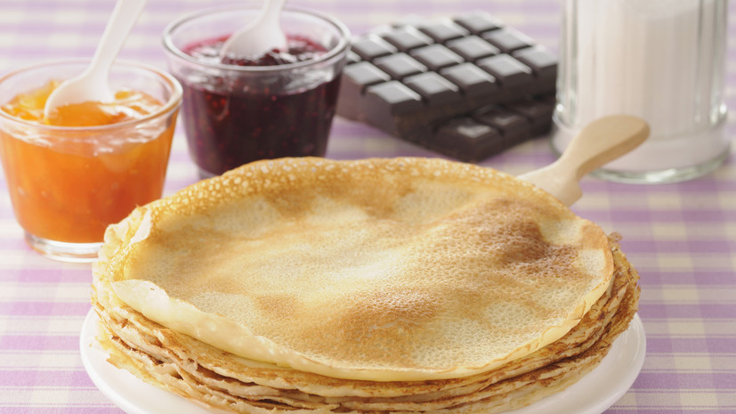 Нутрициолог Ромашина посоветовала использовать для блинов цельнозерновую муку