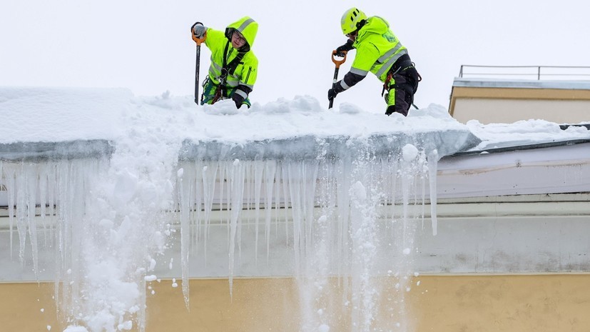 Юрист Крохин рассказал, что делать при получении травмы из-за сосулек