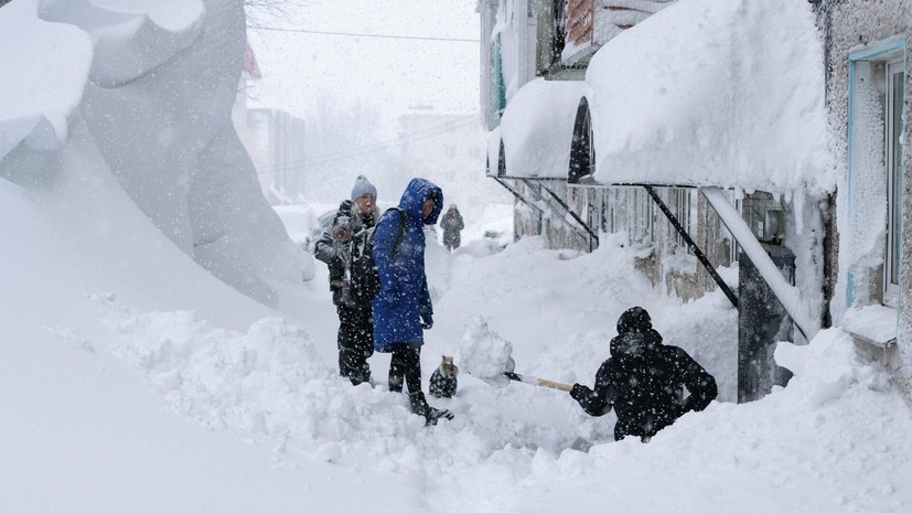 Спасатель Милютин призвал контролировать состояние лавиноопасных крыш