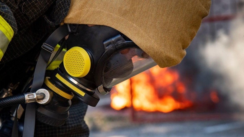 В посёлке Волна на Кубани загорелся резервуар с нефтепродуктами после атаки БПЛА