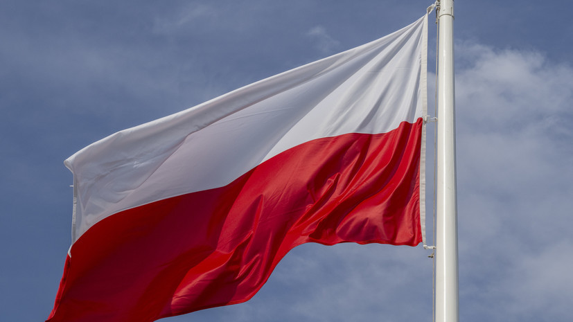 Политолог: обвинения Польши в адрес России в рамках иска о репарациях неприличны