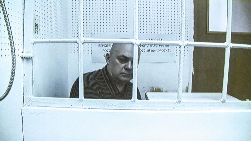 Курский экс-губернатор Смирнов поставлен на учёт из-за склонности к суициду