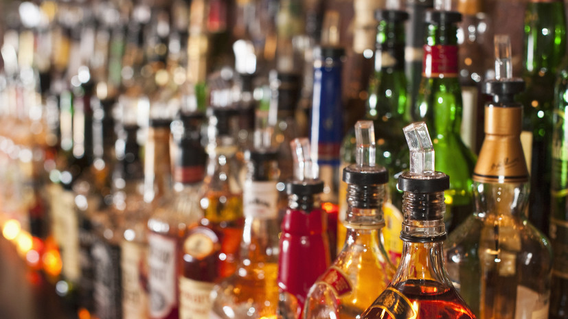 В России предложили повысить возраст для продажи алкоголя до 21 года