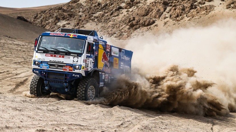 Не убить, не сломать, не обогнать: КАМАЗу — 50