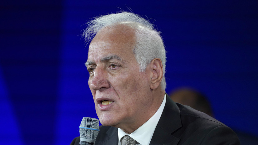 Президент Армении попал в неловкую ситуацию в Греции из-за микрофона