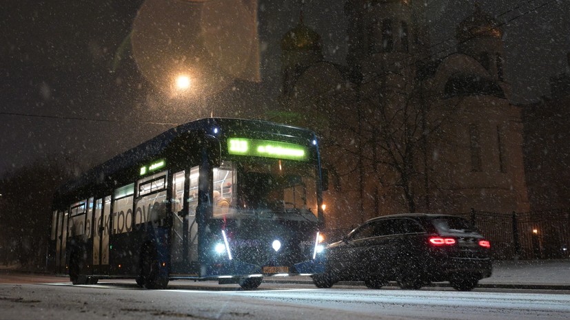 Экономист: переход с личного авто на общественный транспорт может быть выгоден зимой