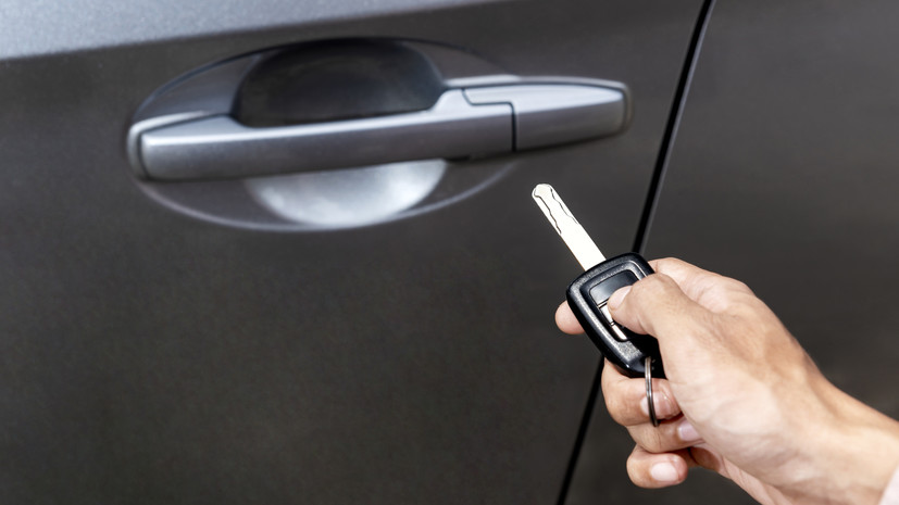 Адвокат Дубухов: попытки скрыть покупку машины привлекают внимание ФНС