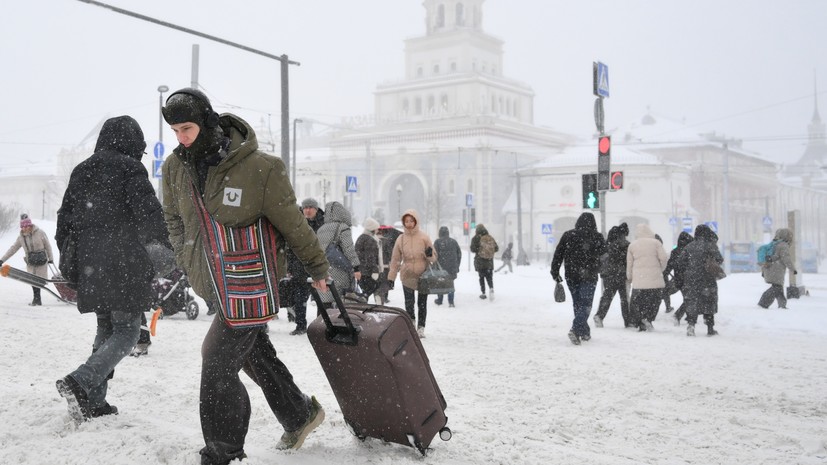 Синоптик Ильин: снежный циклон направляется в сторону Петербурга
