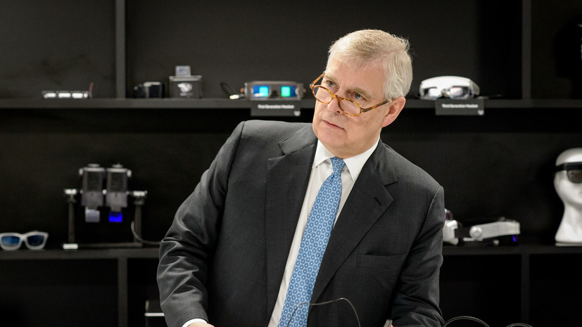 Daily Mail: экс-принцу Эндрю может грозить пожизненное заключение в Британии