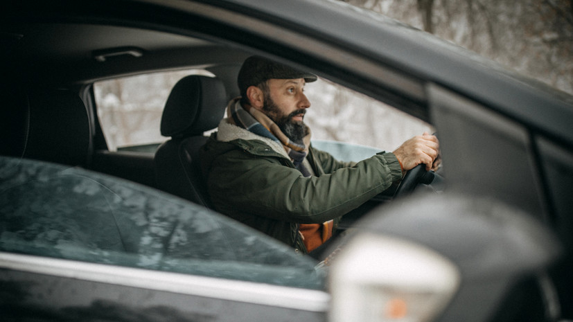 Автоэксперт Лыткин: в зимнюю непогоду безопасность начинается задолго до выезда