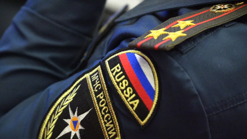 Одного туриста спасли из затонувшего на Байкале автомобиля