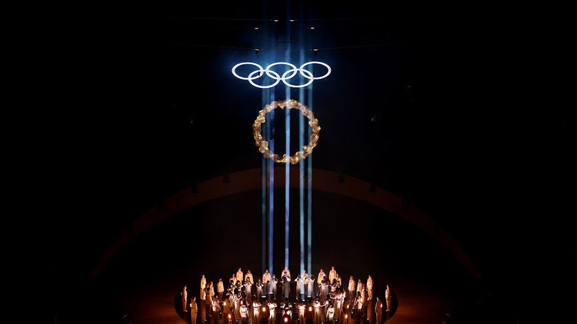 Некоторых спортсменов к месту проведения церемонии закрытия Игр-2026 сопровождала полиция