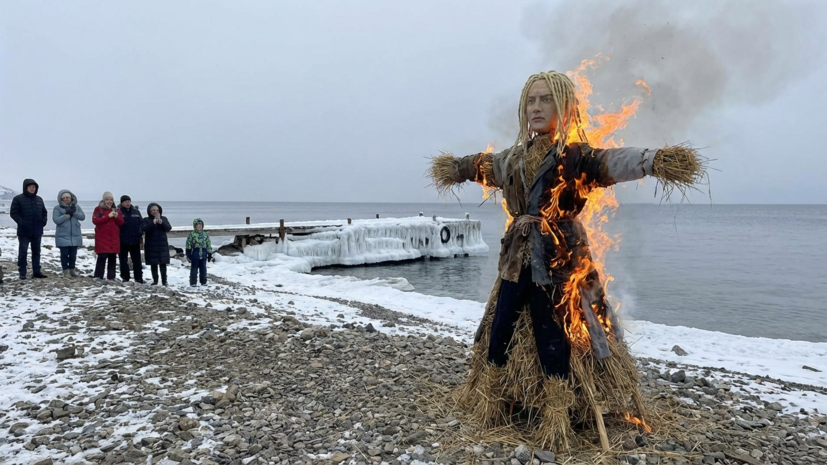 Чучело артиста SHAMAN сожгли на Байкале