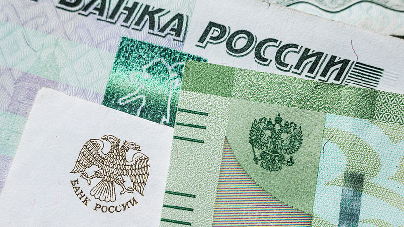 В ГД подали законопроект об обязанности мигрантов платить налог за членов семьи