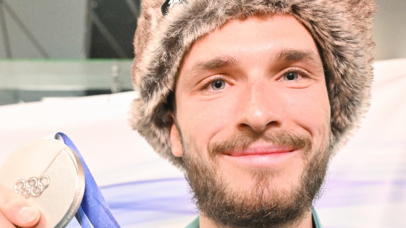 &laquo;Это кусок металла, пока не ржавеет&raquo;: Филиппов вернулся с Олимпиады со сломанной медалью, Петросян &mdash; без багажа