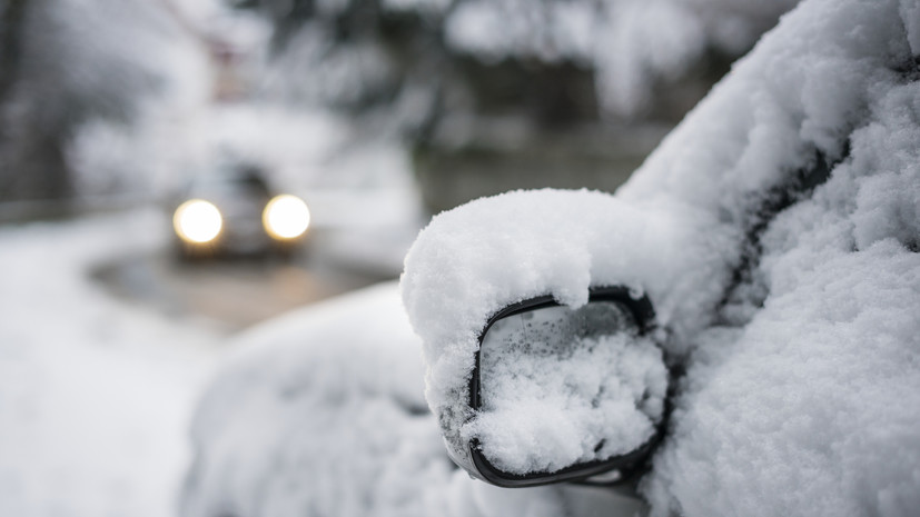 Автоэксперт Матвеев: простаивание машины в сугробе обернётся поломками