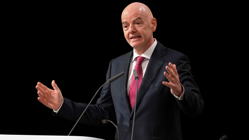 Блаттер: ФИФА — это диктатура, Инфантино правит как «король-солнце»