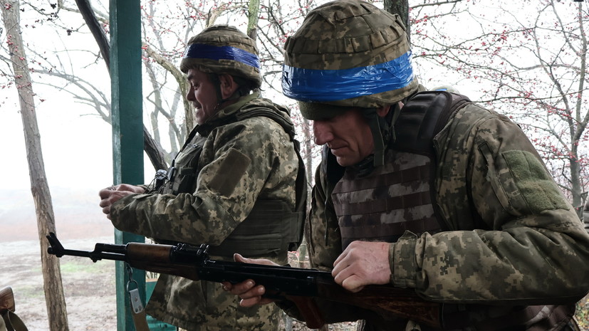 Силовики: ВСУ несут потери из-за офицеров, купивших звания