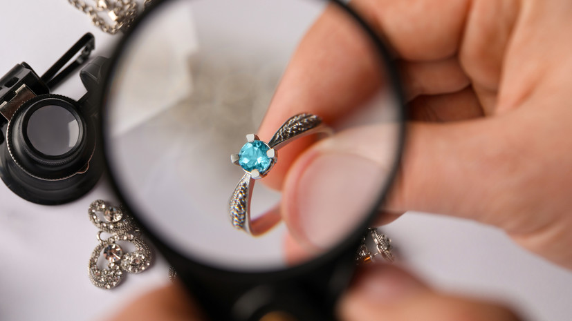 В Госдуме предложили штрафовать нелегальные ломбарды