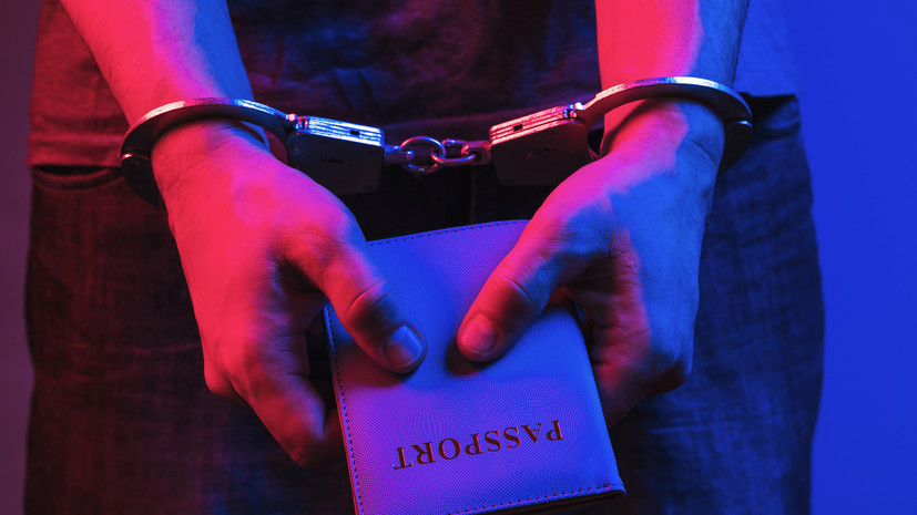 В Крыму задержали пособника мошенников, обманувших пенсионеров на 8,5 млн рублей