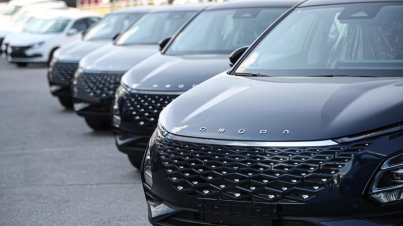 Стоки китайских автомобильных брендов сократились на 35—50% за год