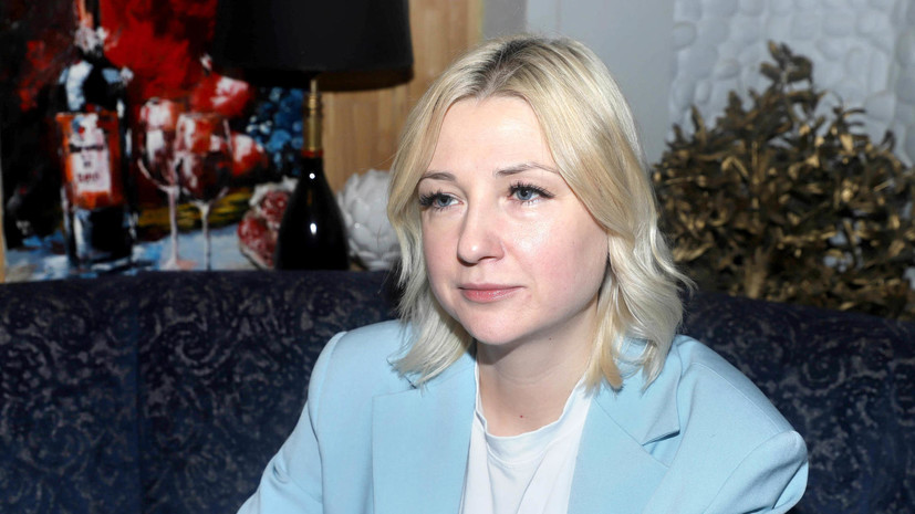 В Твери полицейские задержали иноагента Екатерину Дунцову