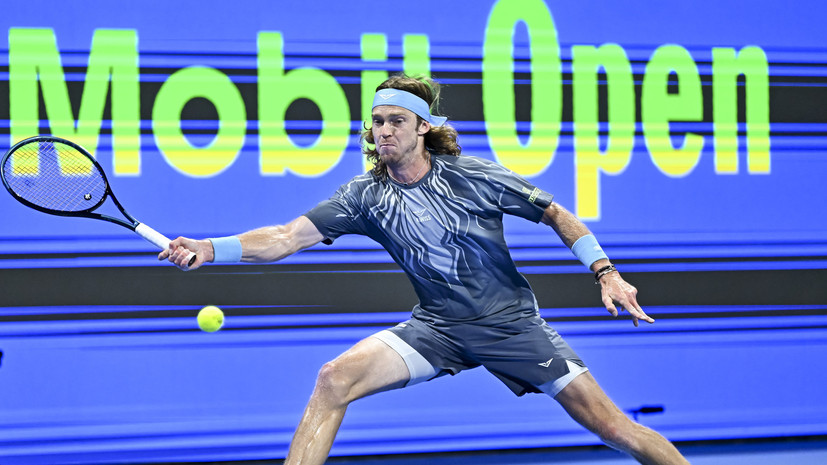 Рублёв вышел в полуфинал турнира ATP в Дубае